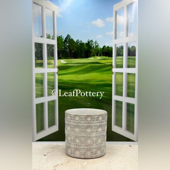 Village Flower (SM) Gray/ Tan Ceramic Planter Pot without drainage hole - Picture 2 of 9